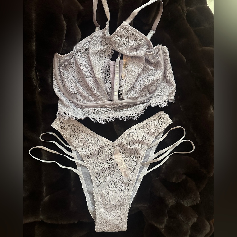 COPY - Victoria’s Secret Set 34C Bra XS Panty Small NEW Tags Lace Sexy Purple S…